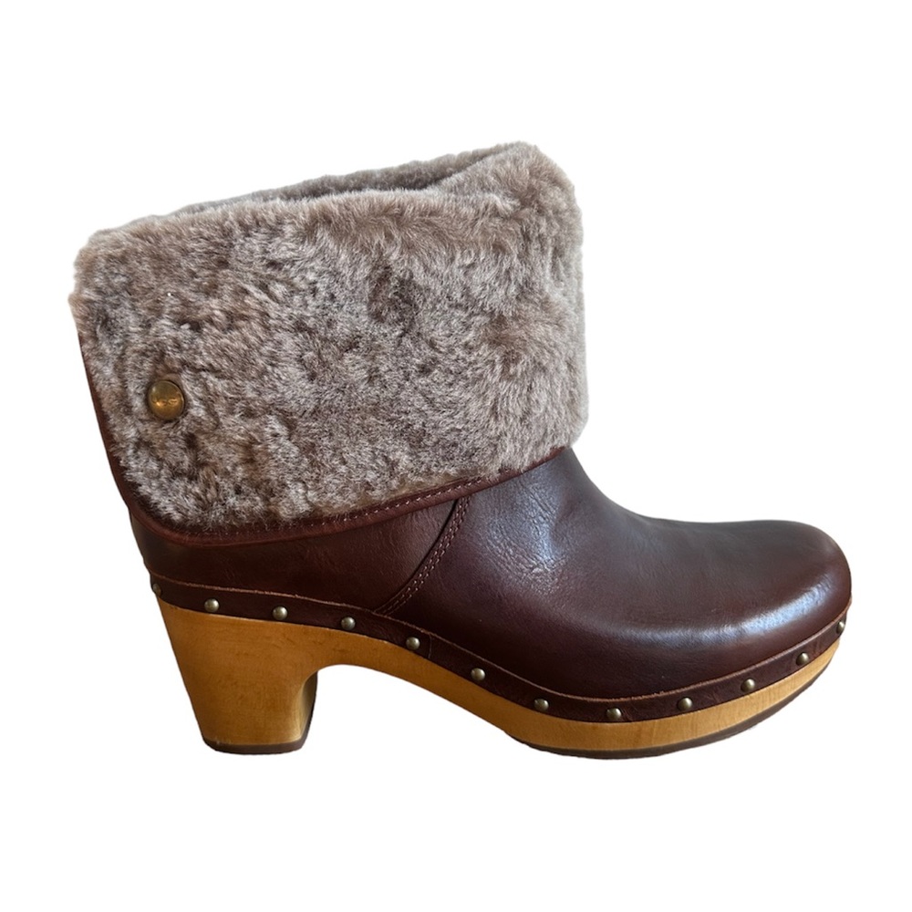 UGG® AUSTRALIA LYNNEA II Chestnut Brown Leather Pull-On Clog Boots